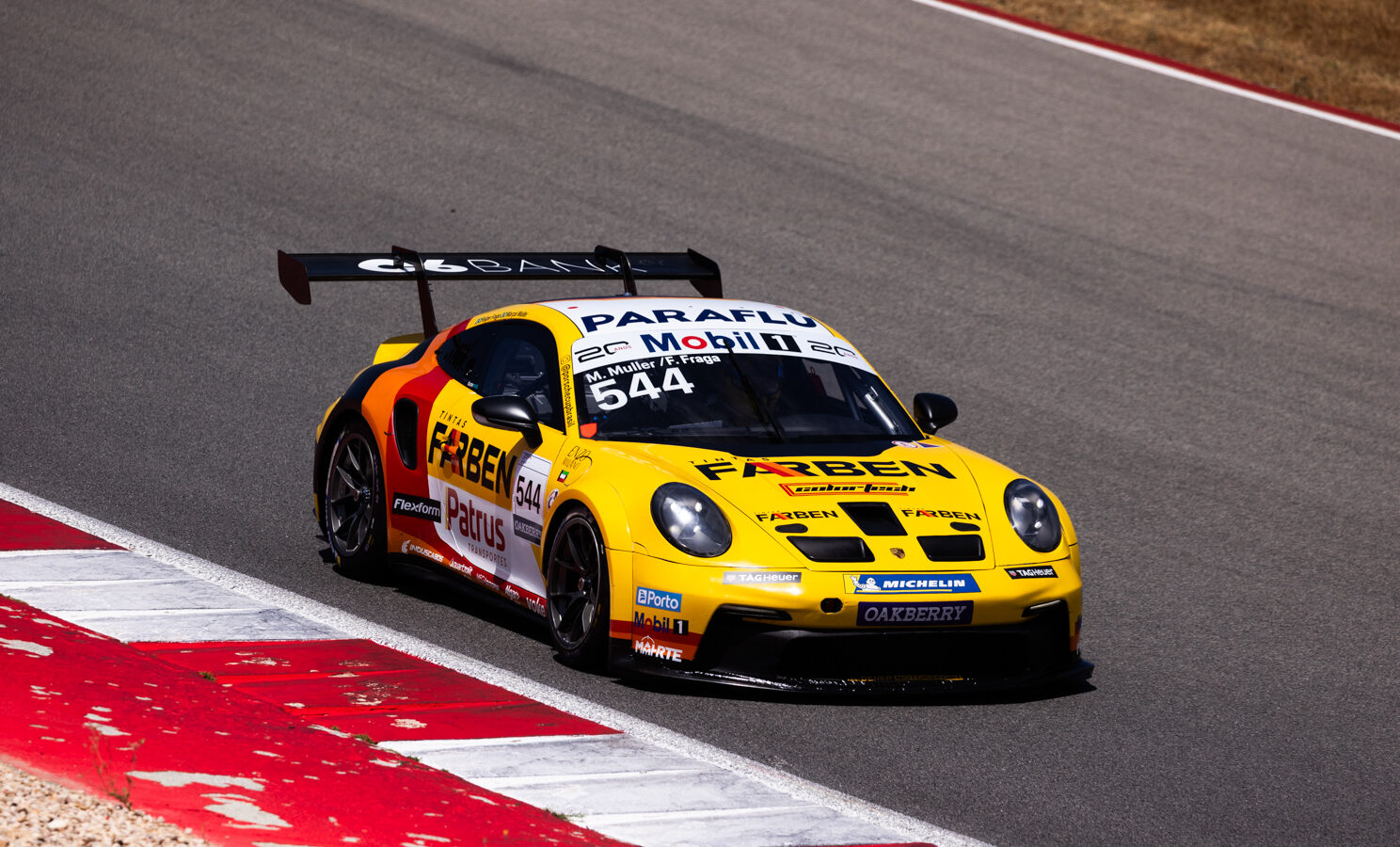 Marçal Muller e Felipe Fraga registram top 3 no primeiro dia de treinos para o Endurance Challenge da Porsche Cup