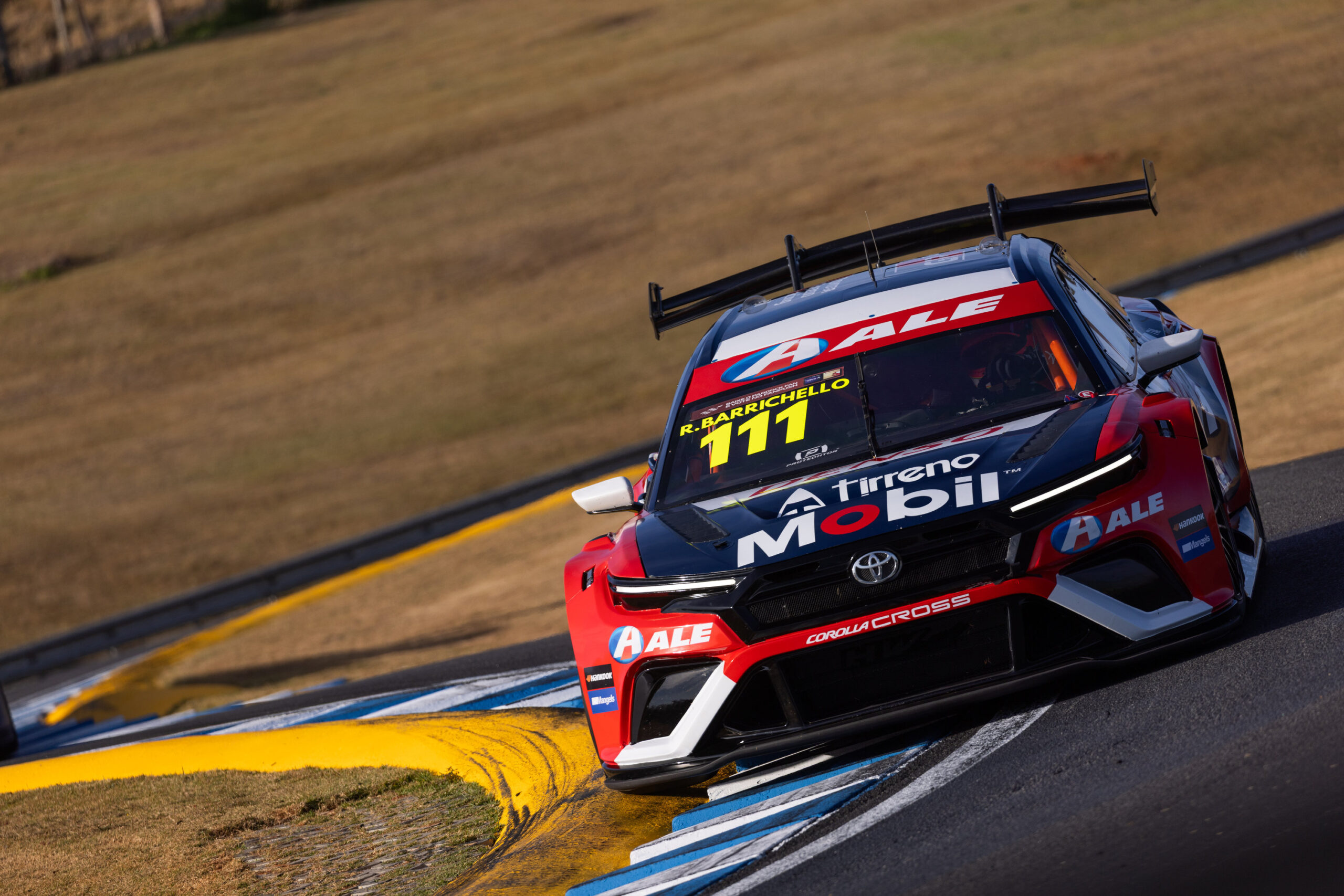 Após fim de semana mágico, piloto Mobil, Rubens Barrichello, chega motivado para a Stock Car no Velocitta
