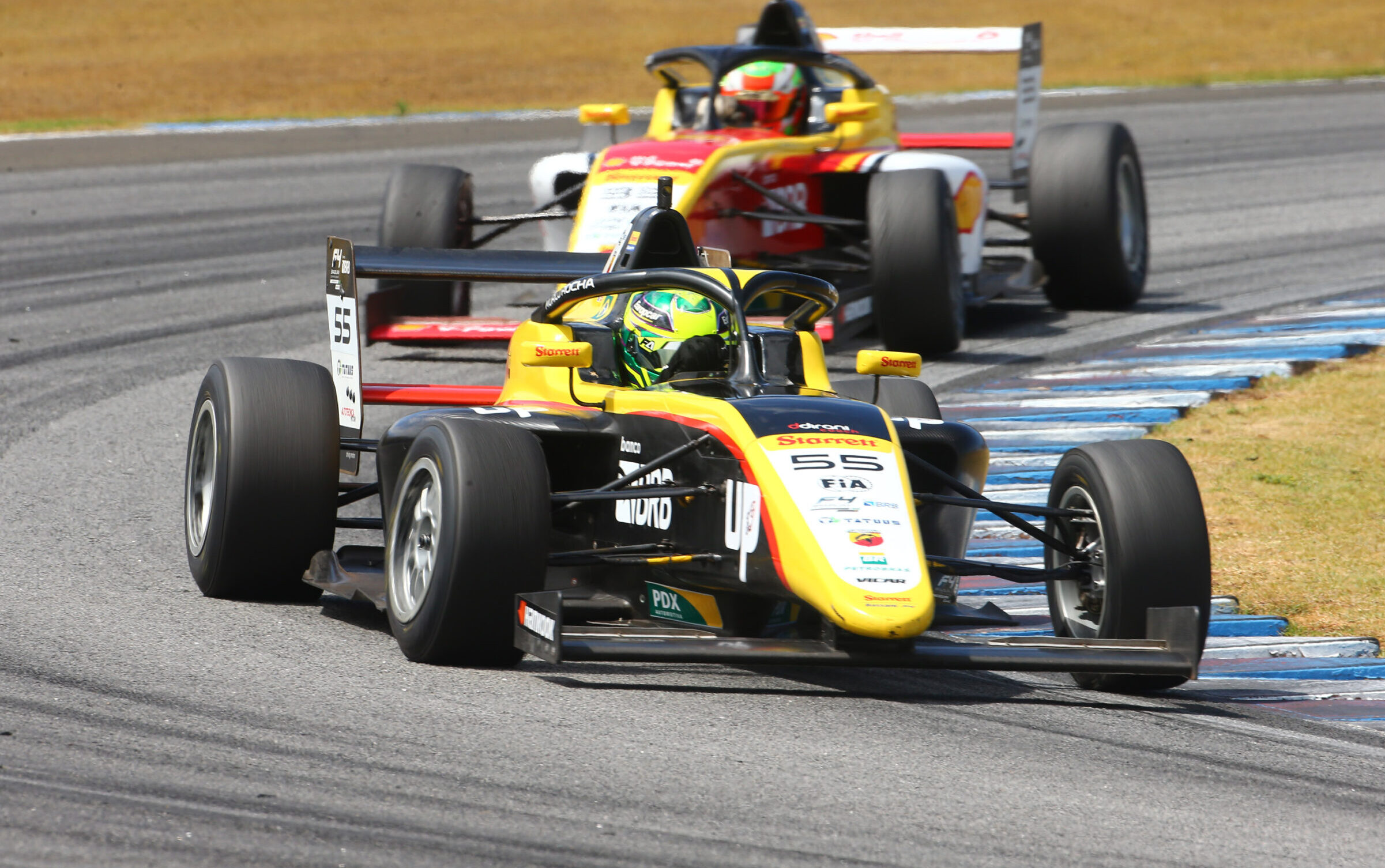 Murilo Rocha sobe duas vezes no pódio da F4 Brasil e é segundo no campeonato