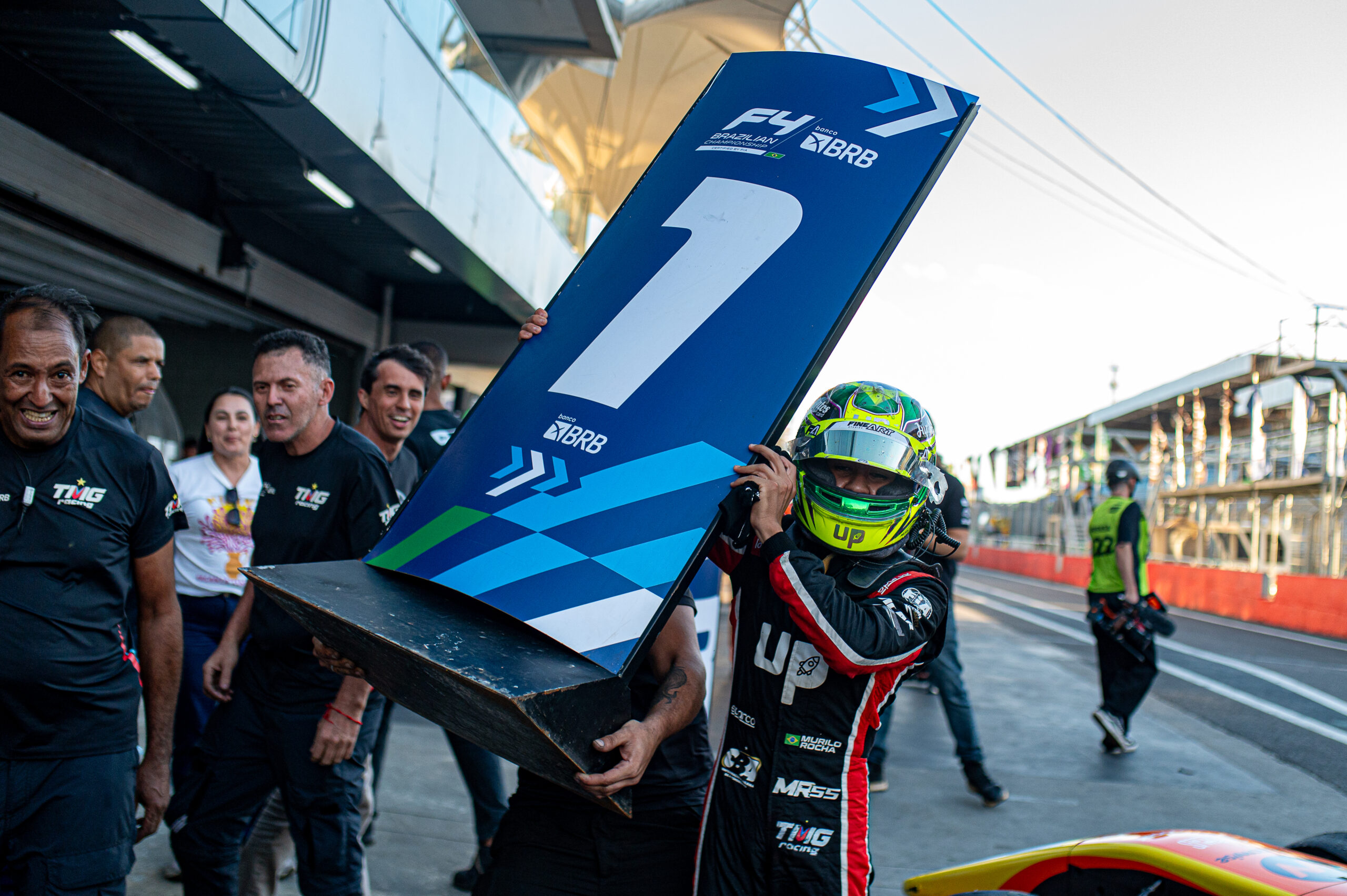 Murilo Rocha vence em sua primeira corrida de F4 pela TMG Racing